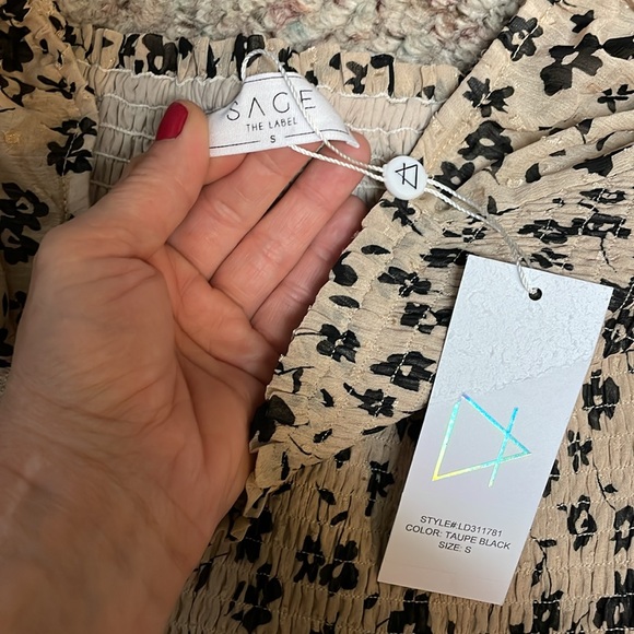 New Sage the label crop top - Picture 3 of 8